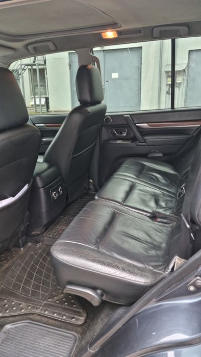 Mitsubishi Pajero Wagon 4