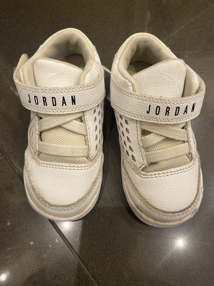 Nike Jordan buciki 23,5