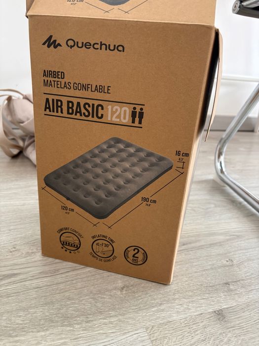 Colchão insuflável e bomba