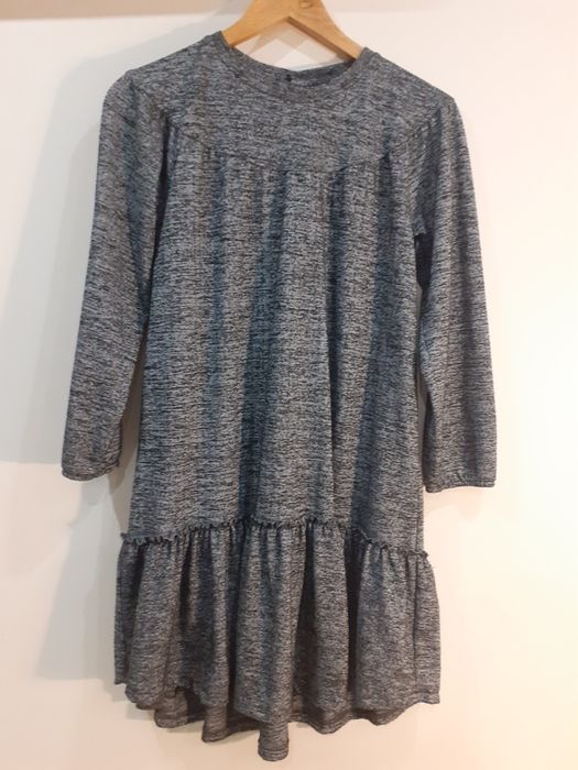 Vestido cinzento feminino