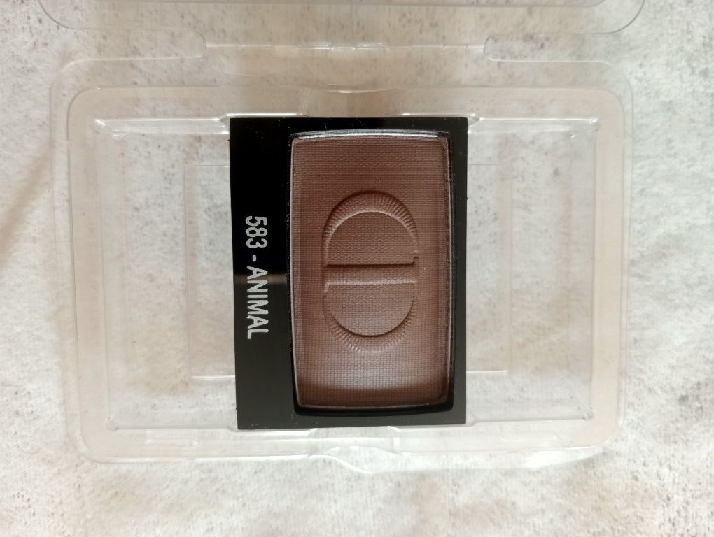 Dior pojedynczy cień do powiek Nowy