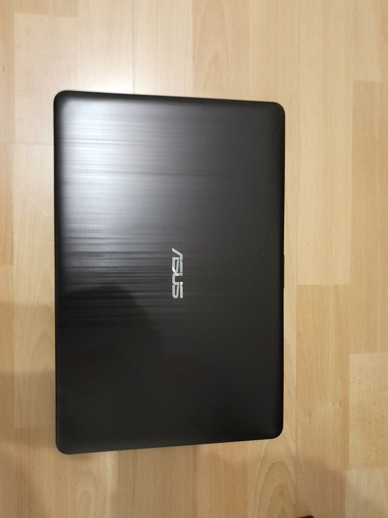 Laptop Asus F540U NOWY!