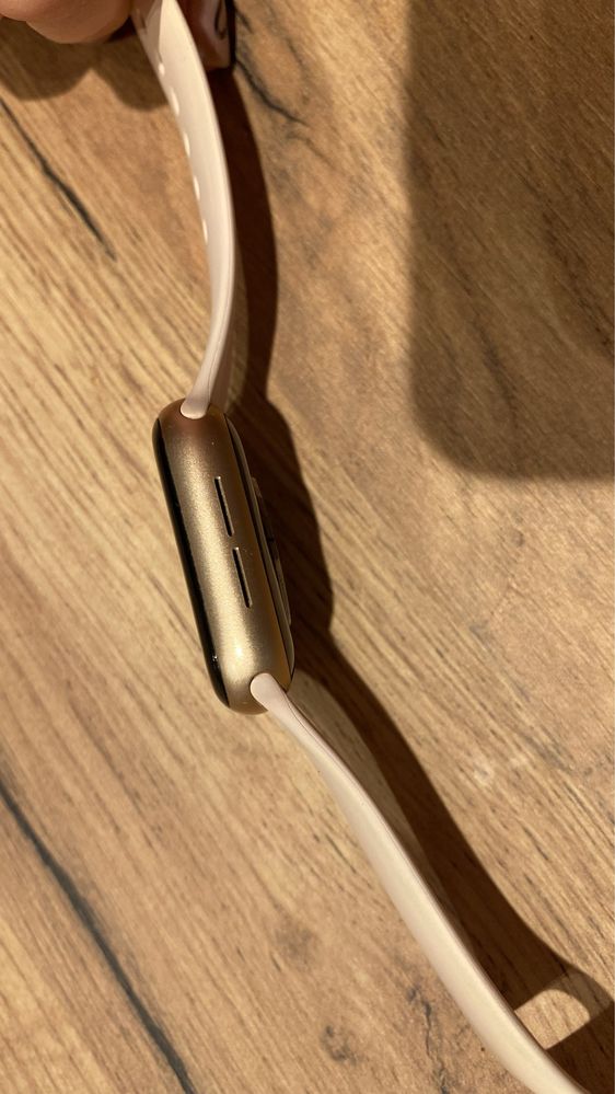 Продам годинник apple watch 4 (40mm) rose gold