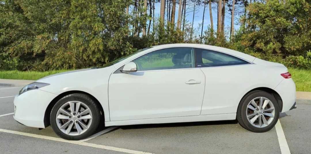 Renault Laguna Coupe 2.0dci 150cv 4Control 2013