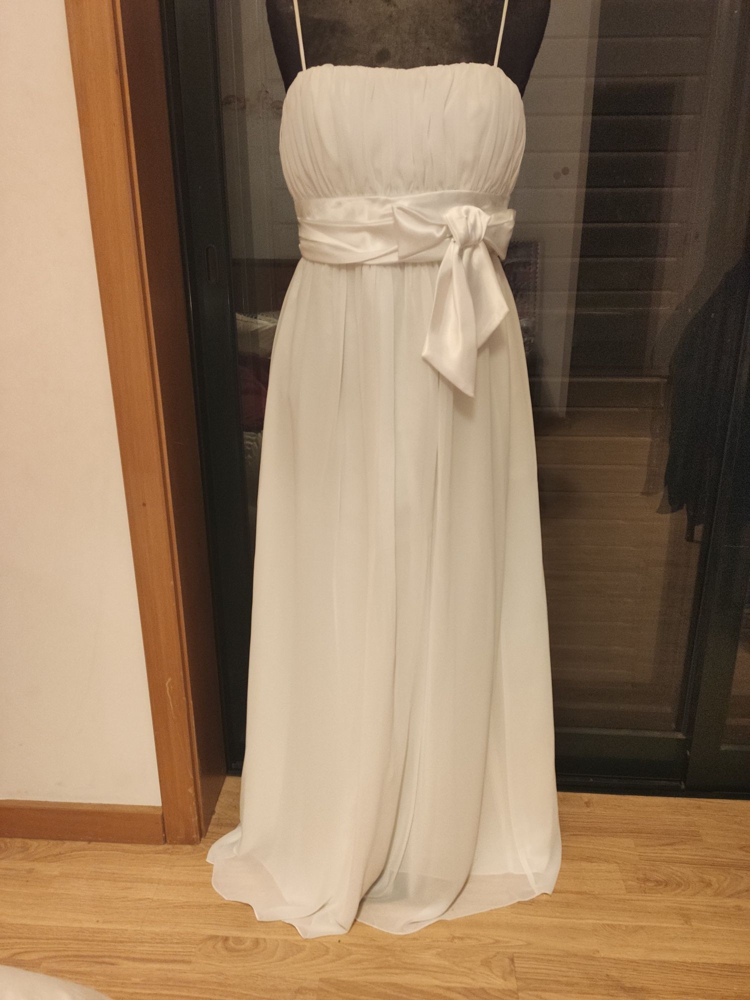 Vestido branco com bolero