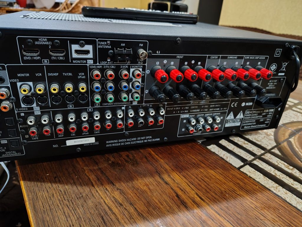 Аудіо-відео ресівер Denon AVR-1908