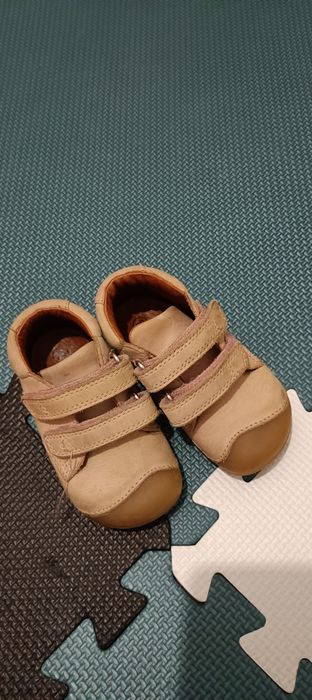 Trzewiki skórzane pudrowy rozmiar 19