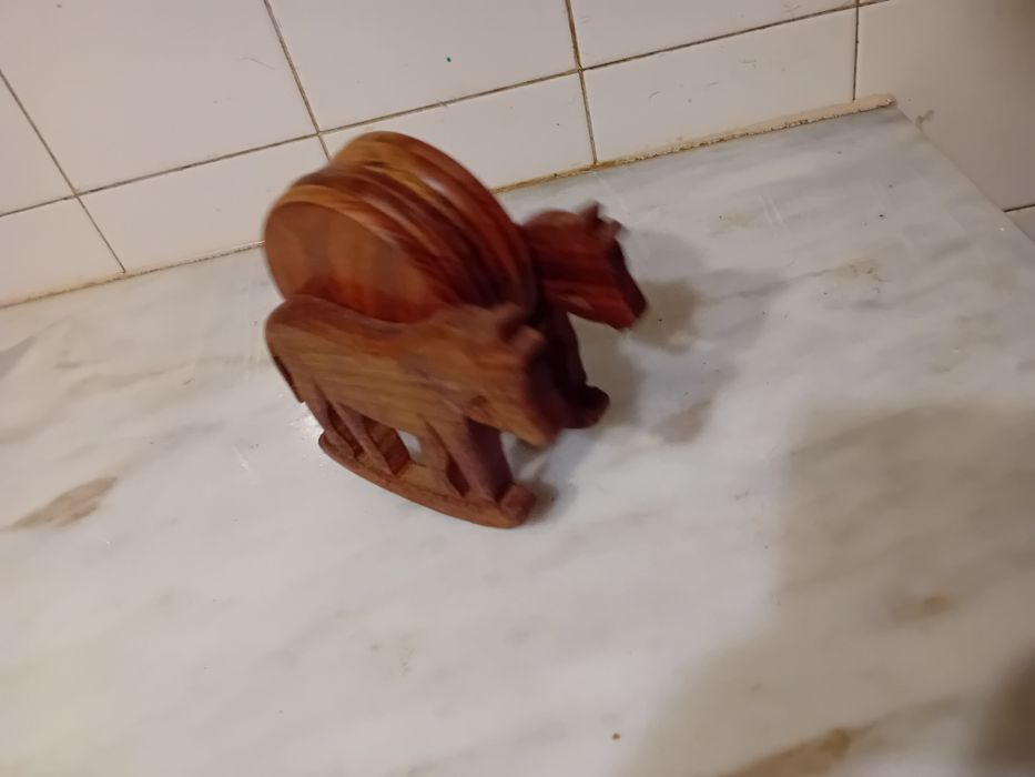 Conjunto de Objectos Decorativos em Madeira