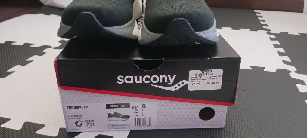 Ténis da marca Saucony Novos