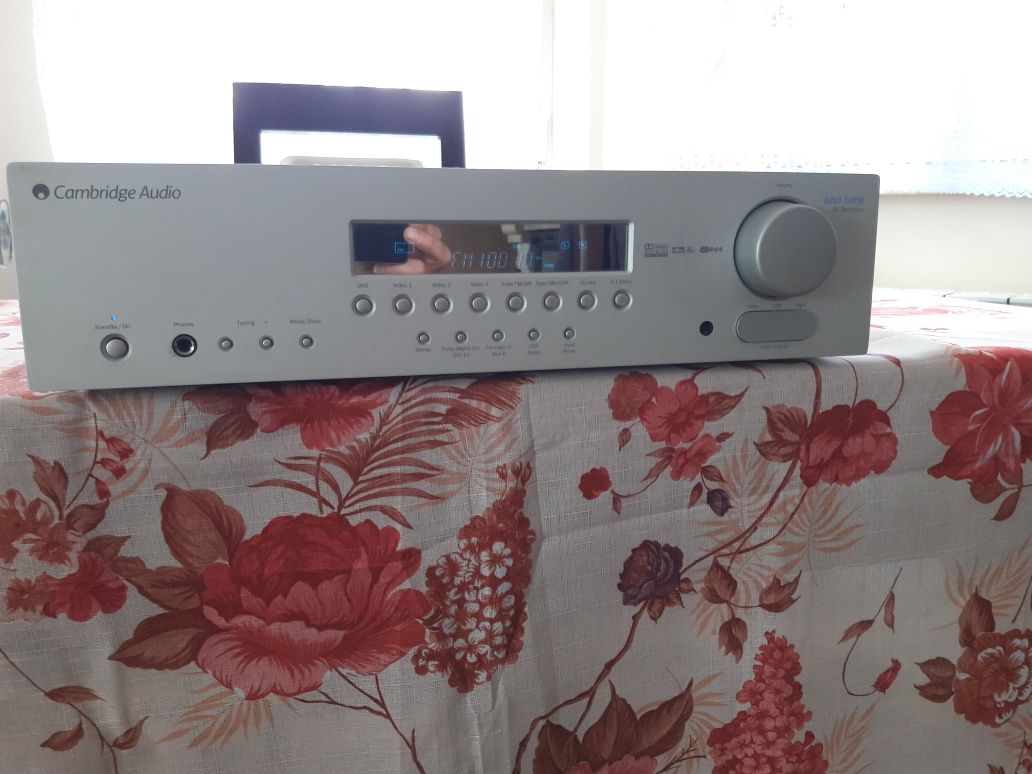 Cambridge Audio Azur 540R V2
