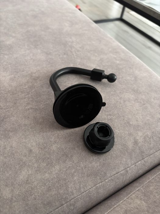 Uchwyt samochodowy magnetyczny