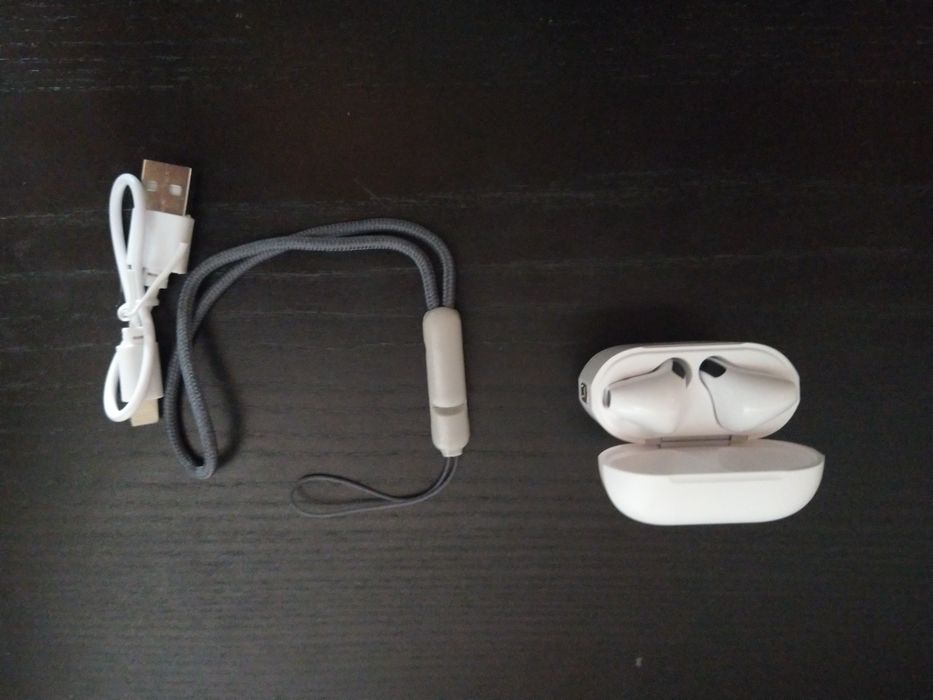 Auriculares Bluetooth Xiaomi  earbuds. Novos