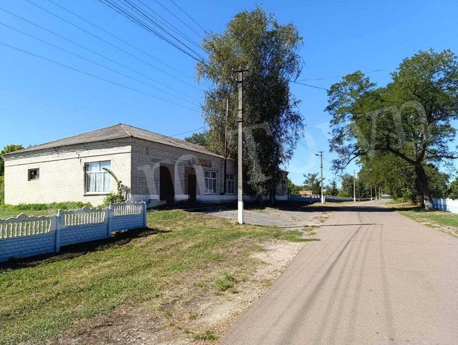 Продаж будівлі у с. Помоклі
