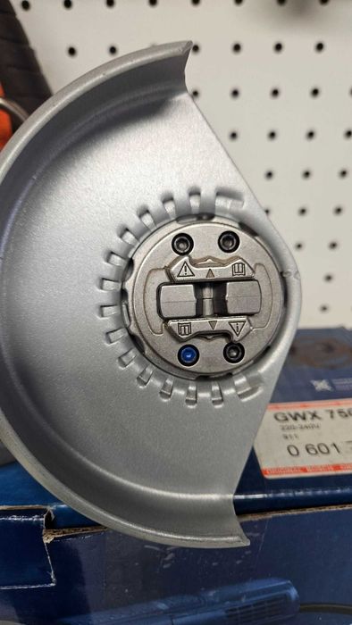 Szlifierka kątowa X-Lock Bosch GWX 750-115 Moc 750W