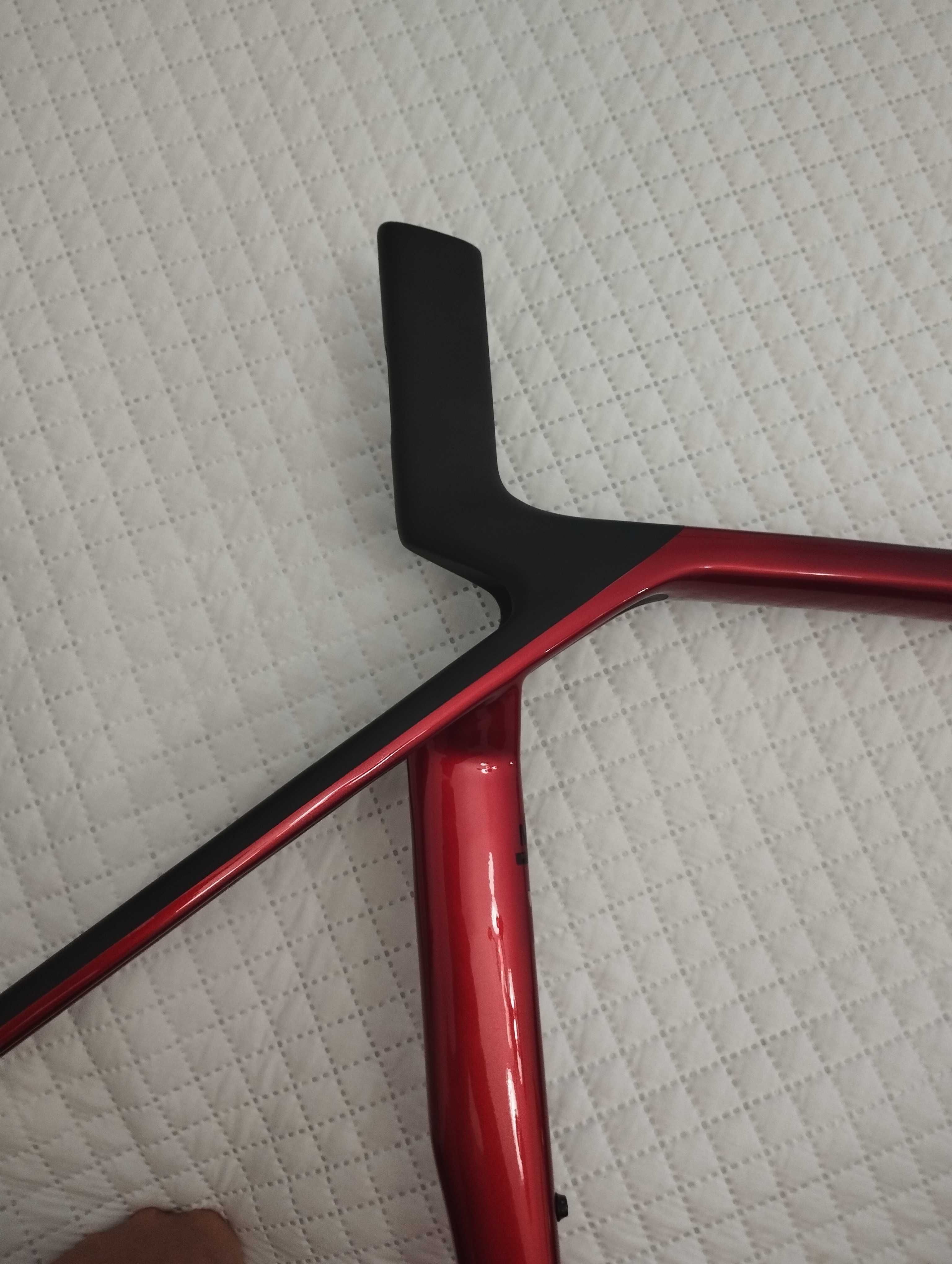 Trek Madone Gen 8 (quadro)
