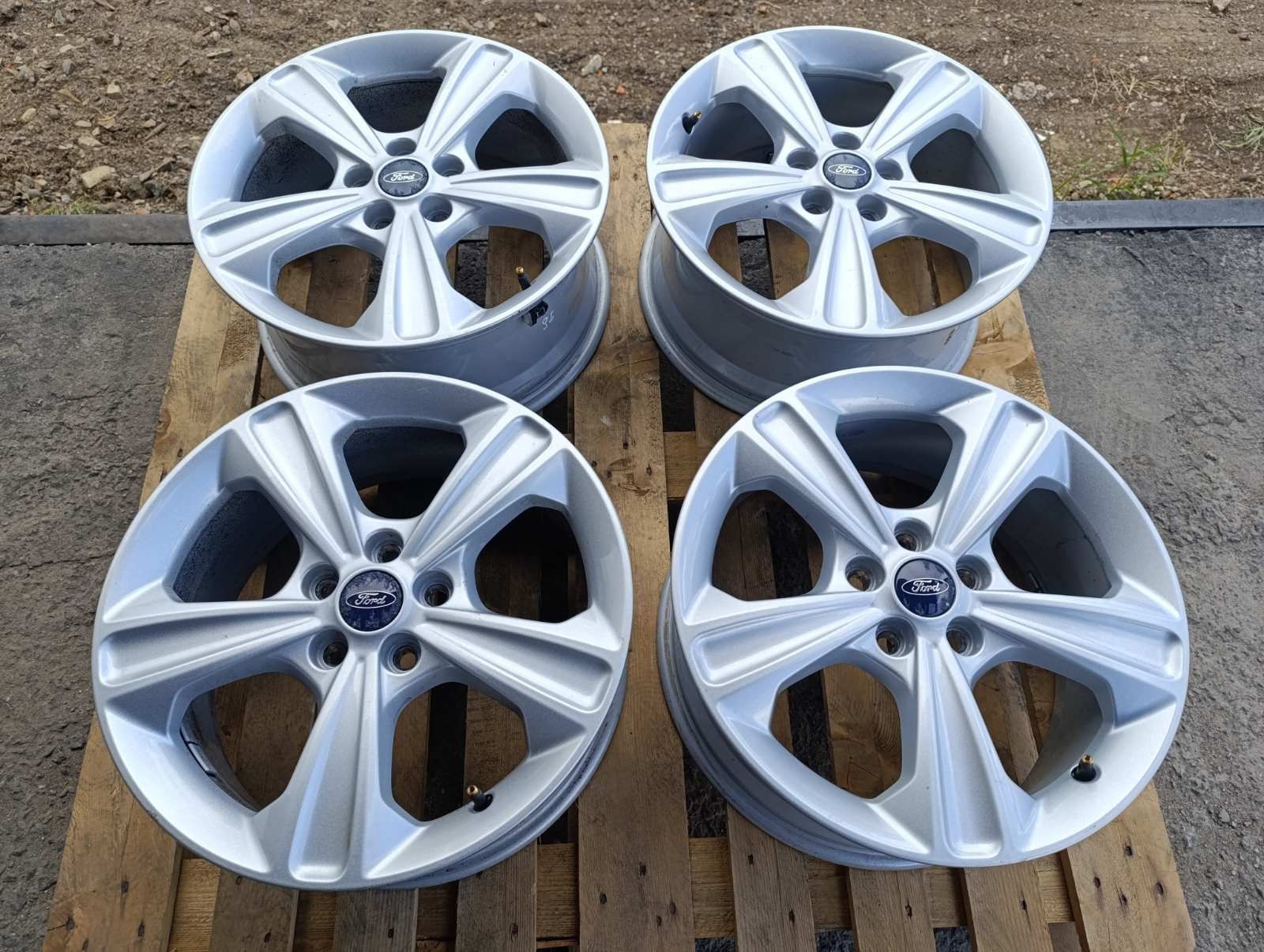 Оригінальні легкосплавні диски Ford 5*108 R17 титани форд Р17