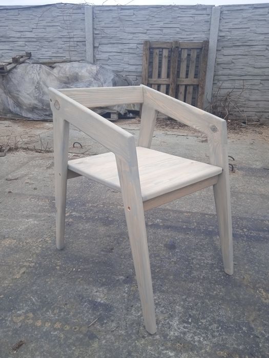 Обідні столи , стільці