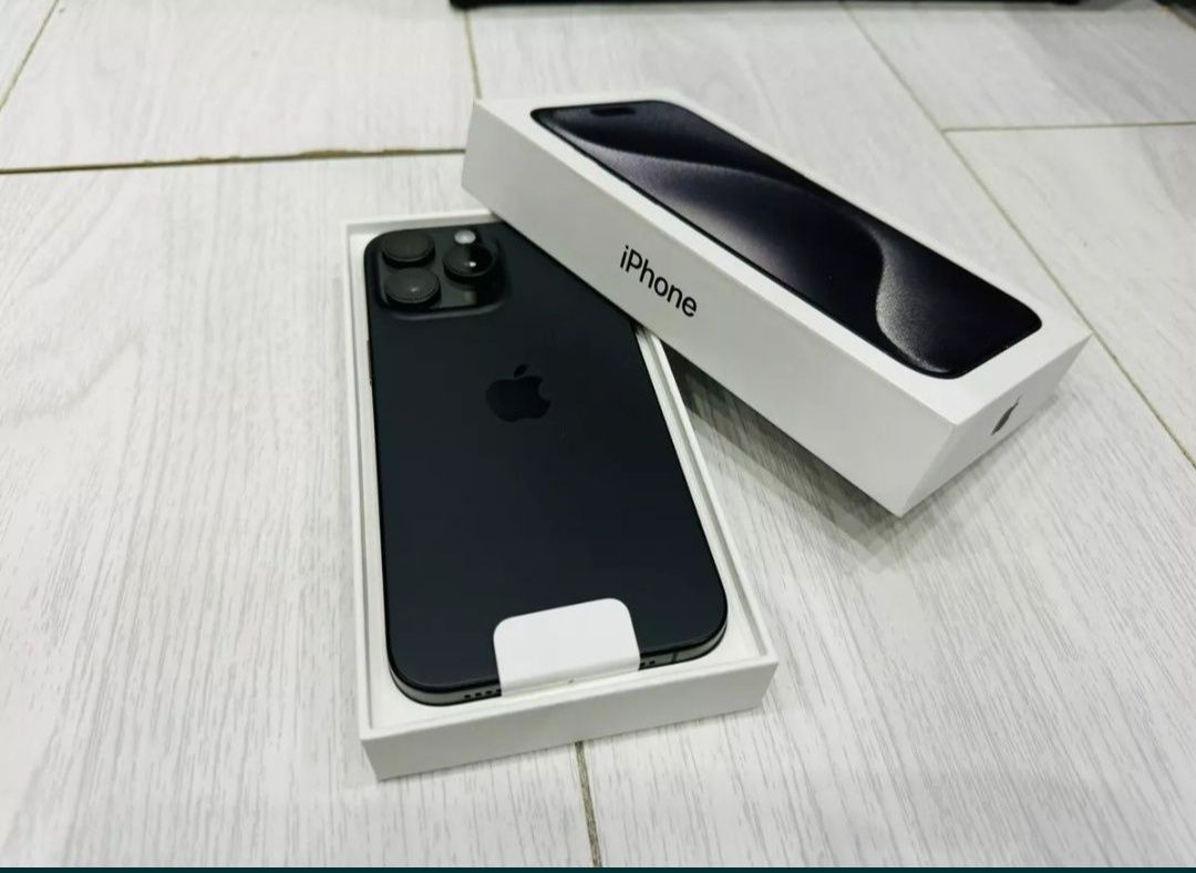 Apple iPhone 15 Pro Max 1TB titanium