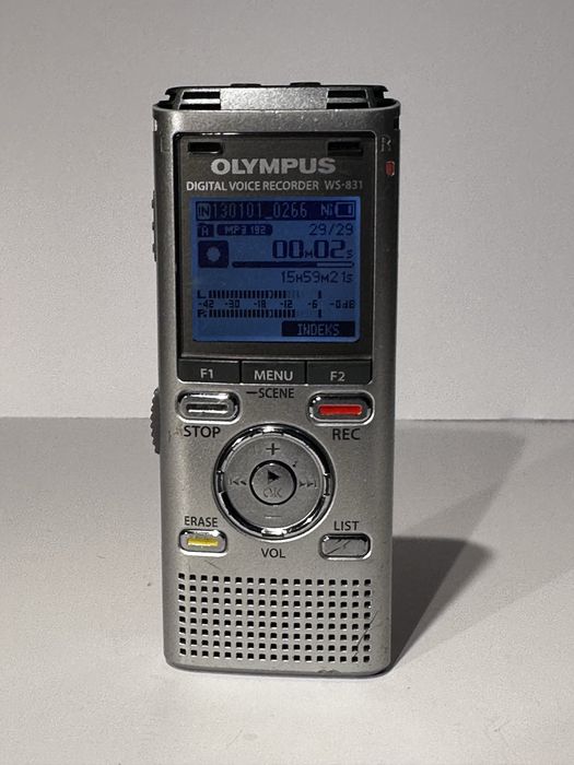 Olympus WS-831 – dyktafon cyfrowy, sprawny, USB, nagrywa