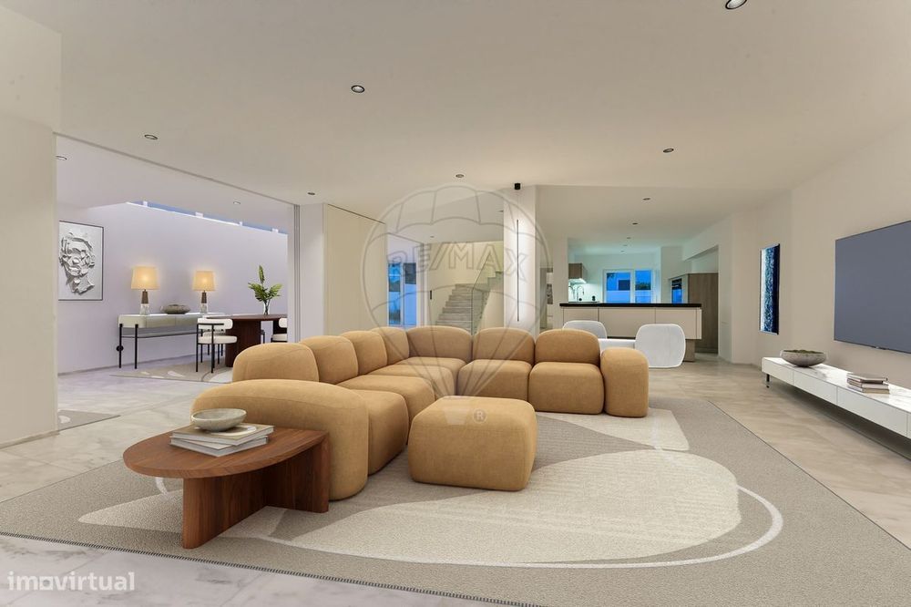 Moradia T4 para venda