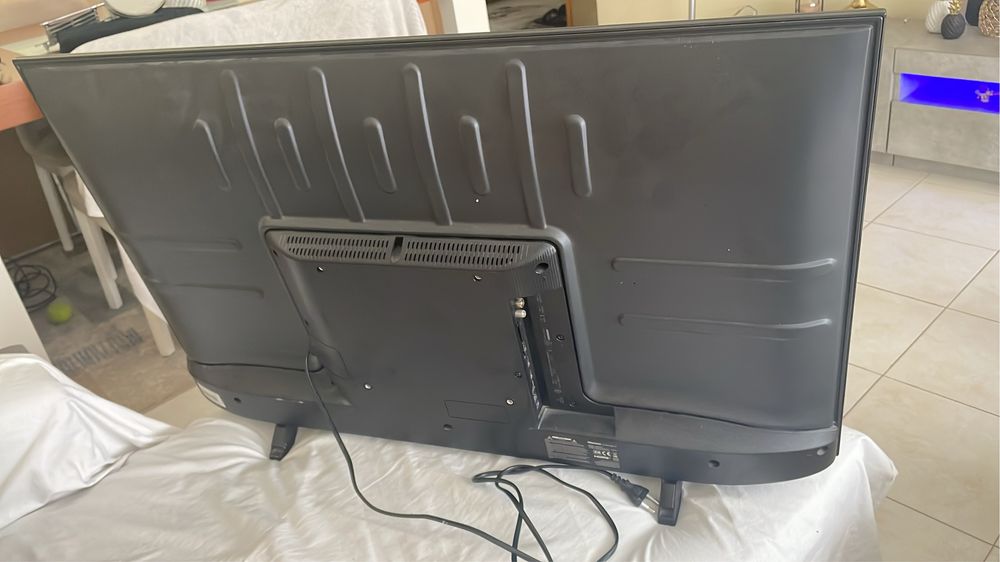 Smart tv Hisense 43”