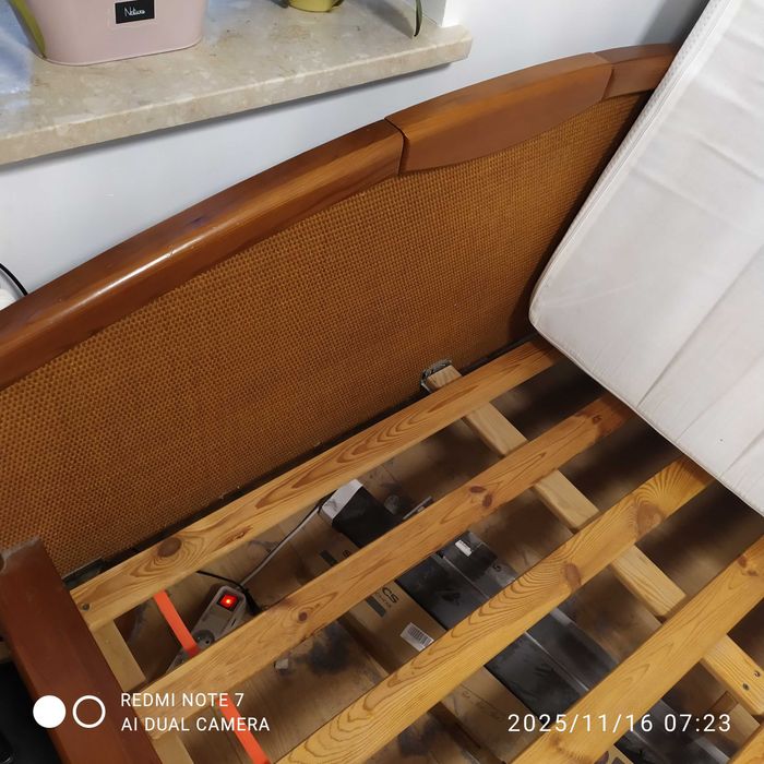 Łóżko drewniane Swarzędz 140