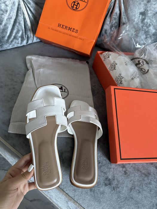 Белые шлепки люкс бренд