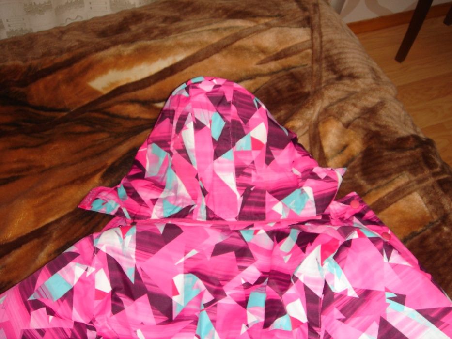 Зимняя фирменная курточка для девочки р. 152-158 см