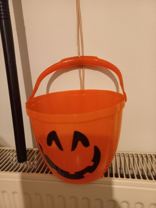 Przebranie na halloween dla dziewczynki.