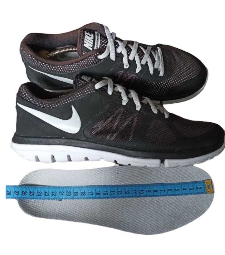 Беговые кроссовки Nike Flex