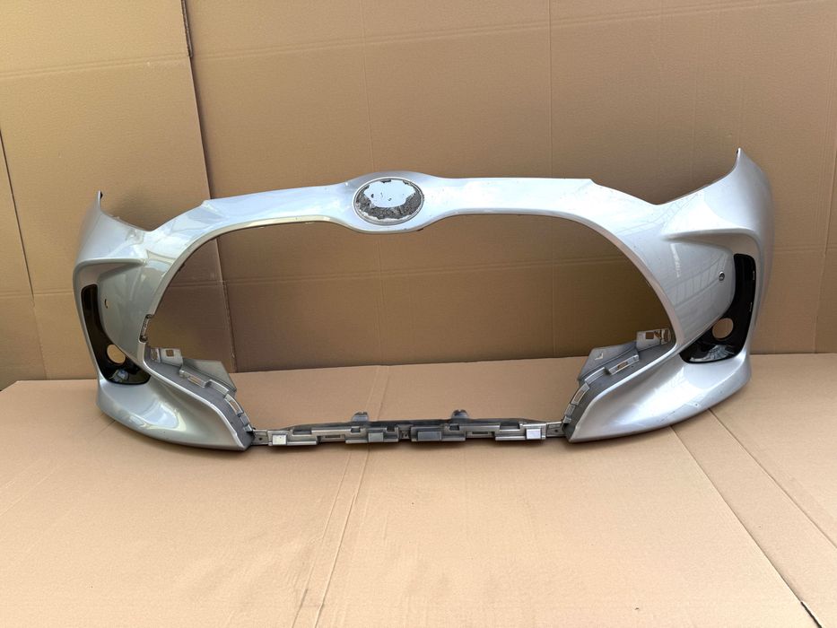 Toyota Yaris IV 19- P21 Zderzak Przedni Przód Pdc
