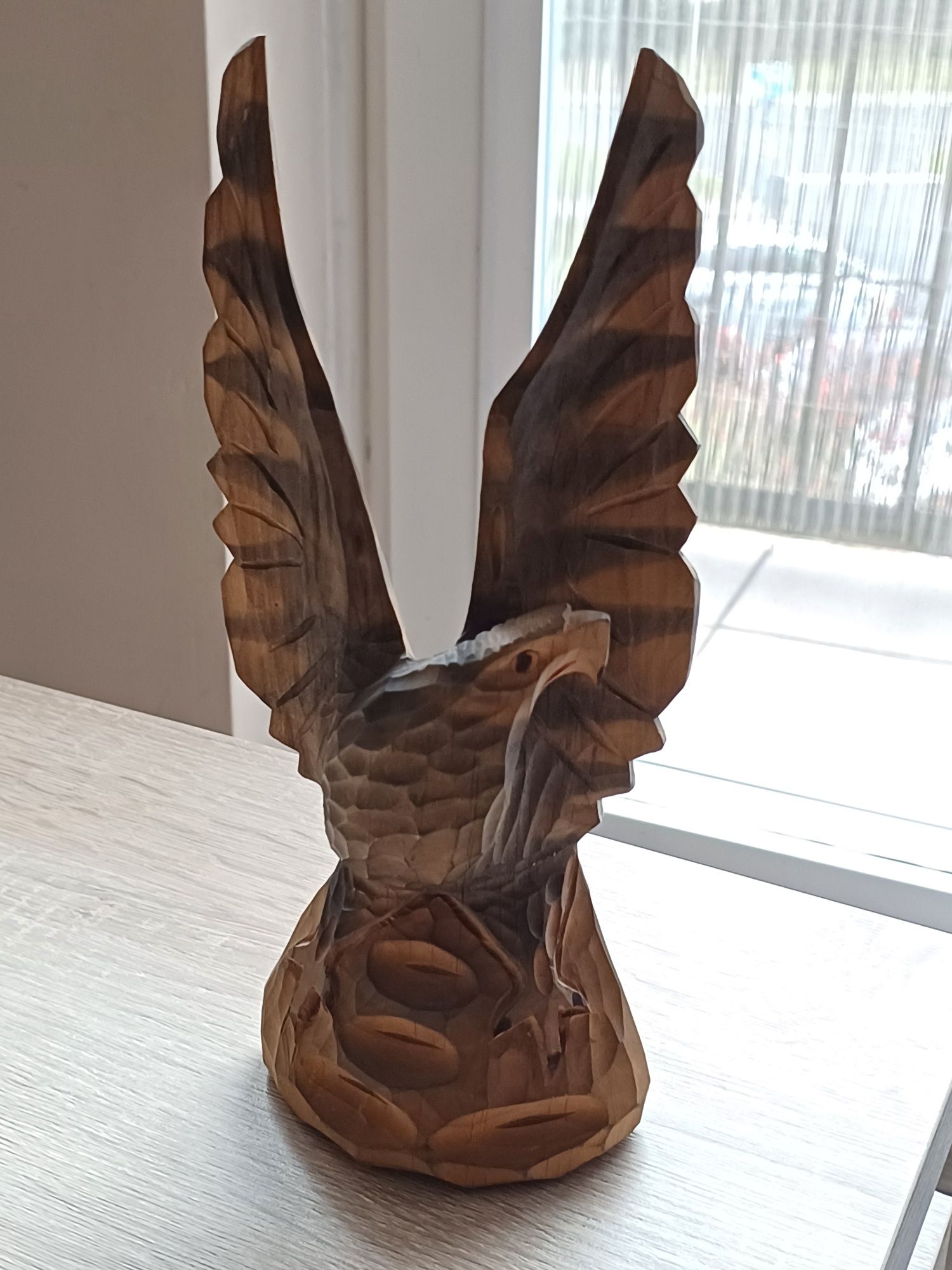 Figurka drewniana orzeł