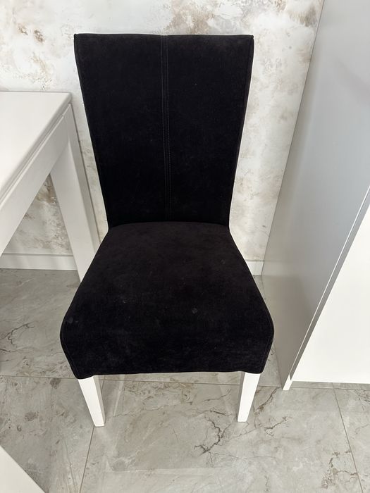 Деревʼяний стіл обідній+ 4стільці