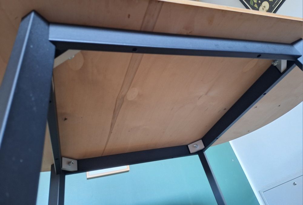 Stół 140 x 80, nogi IKEA MITTZON