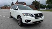2017 Nissan Pathfinder SL
