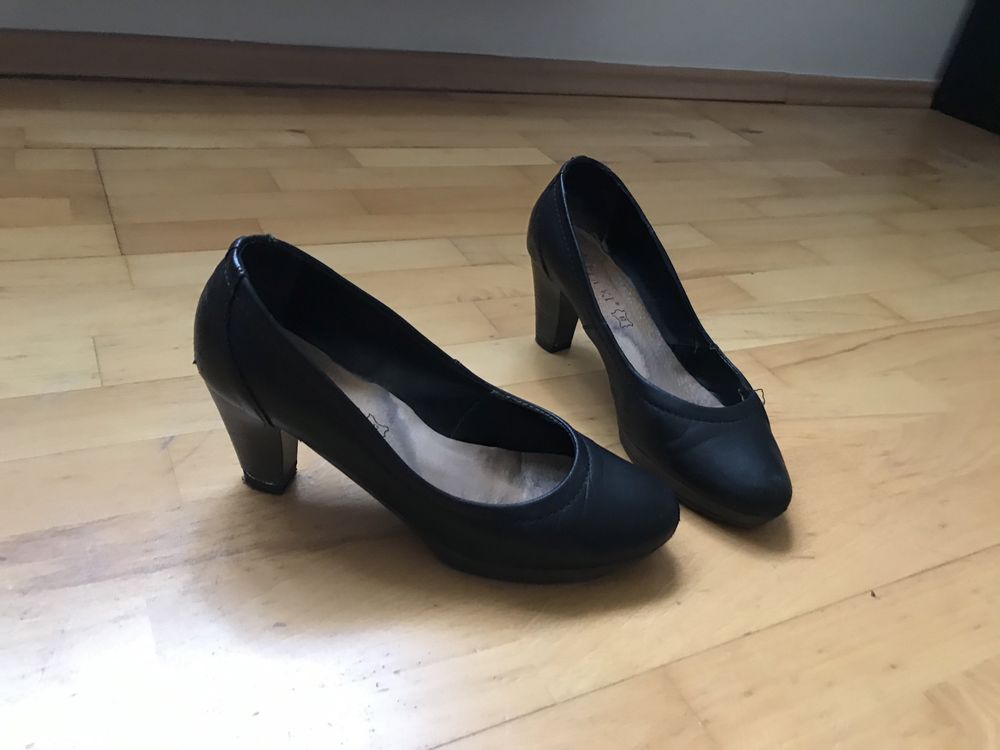 Obcasy buty na obcasie lasocki