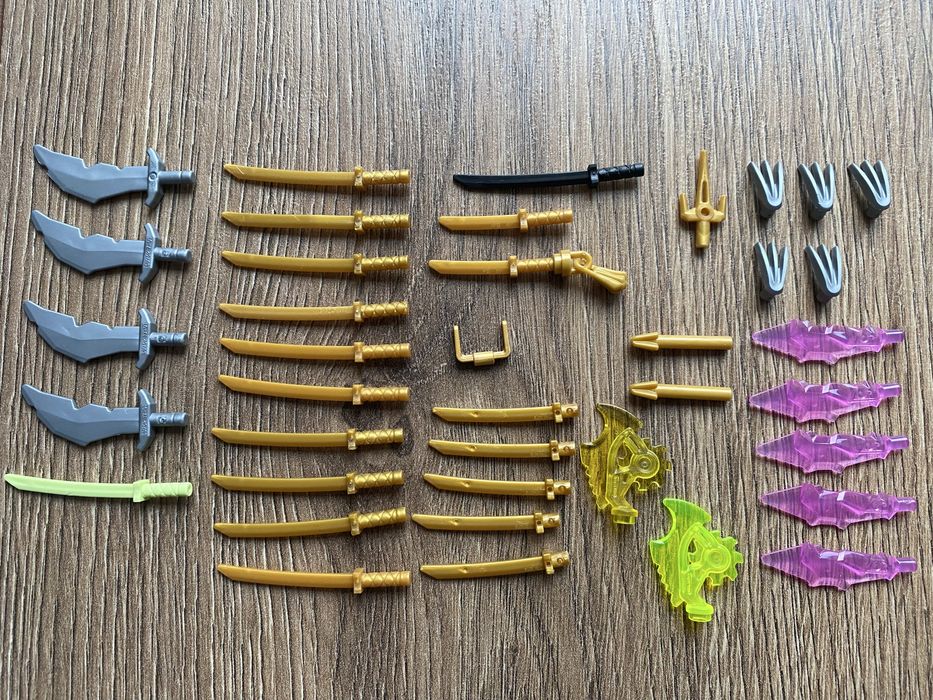 Sprzedam lego ninjago akcesoria elementy