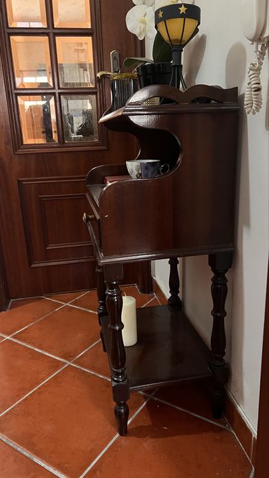 Movel decorativo em madeira