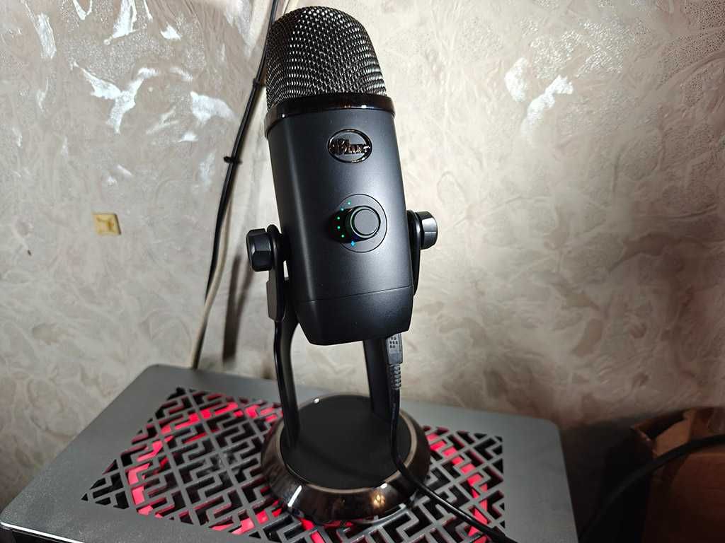 Мікрофон Logitech Blue Yeti X Blackout