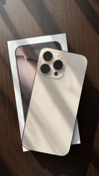 iPhone 16 Pro Max 256GB Desert Titanium