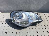 VW Polo Cross lampa prawa