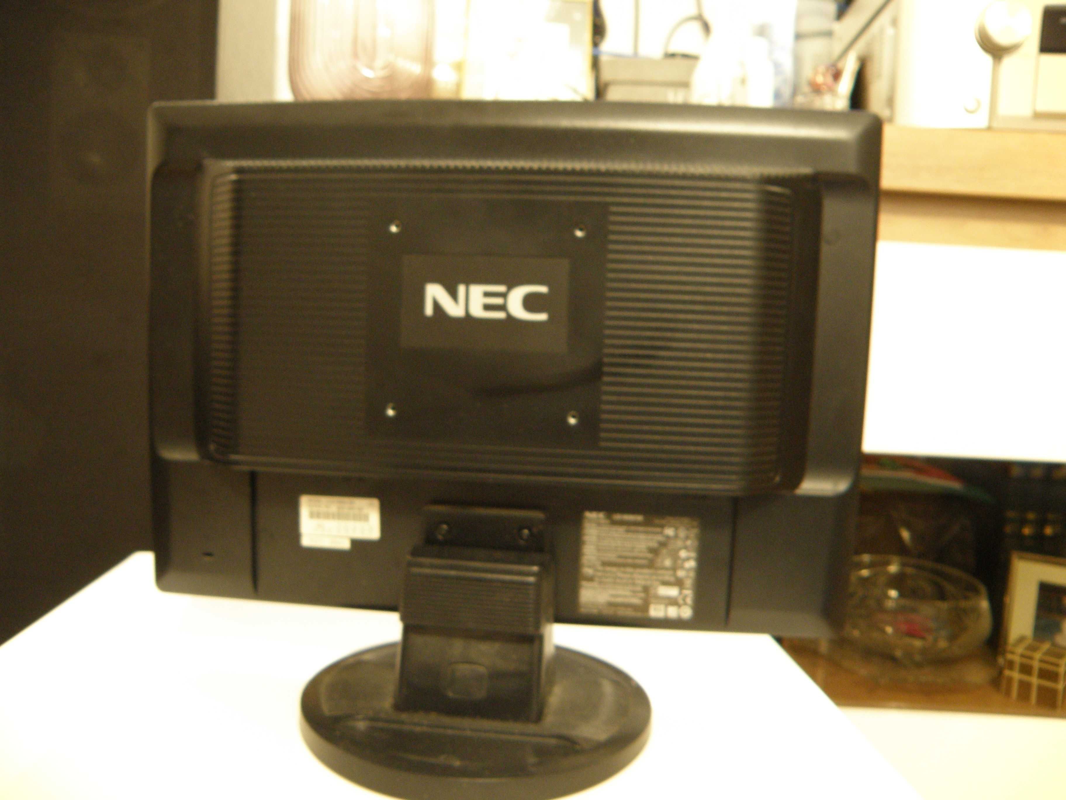 Monitor LCD 17 cali