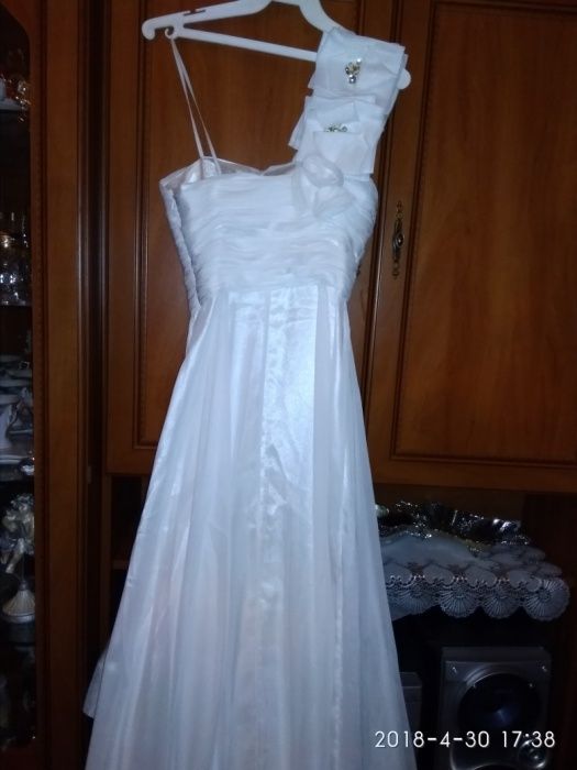 Продам свадебное/выпускное платье плаття