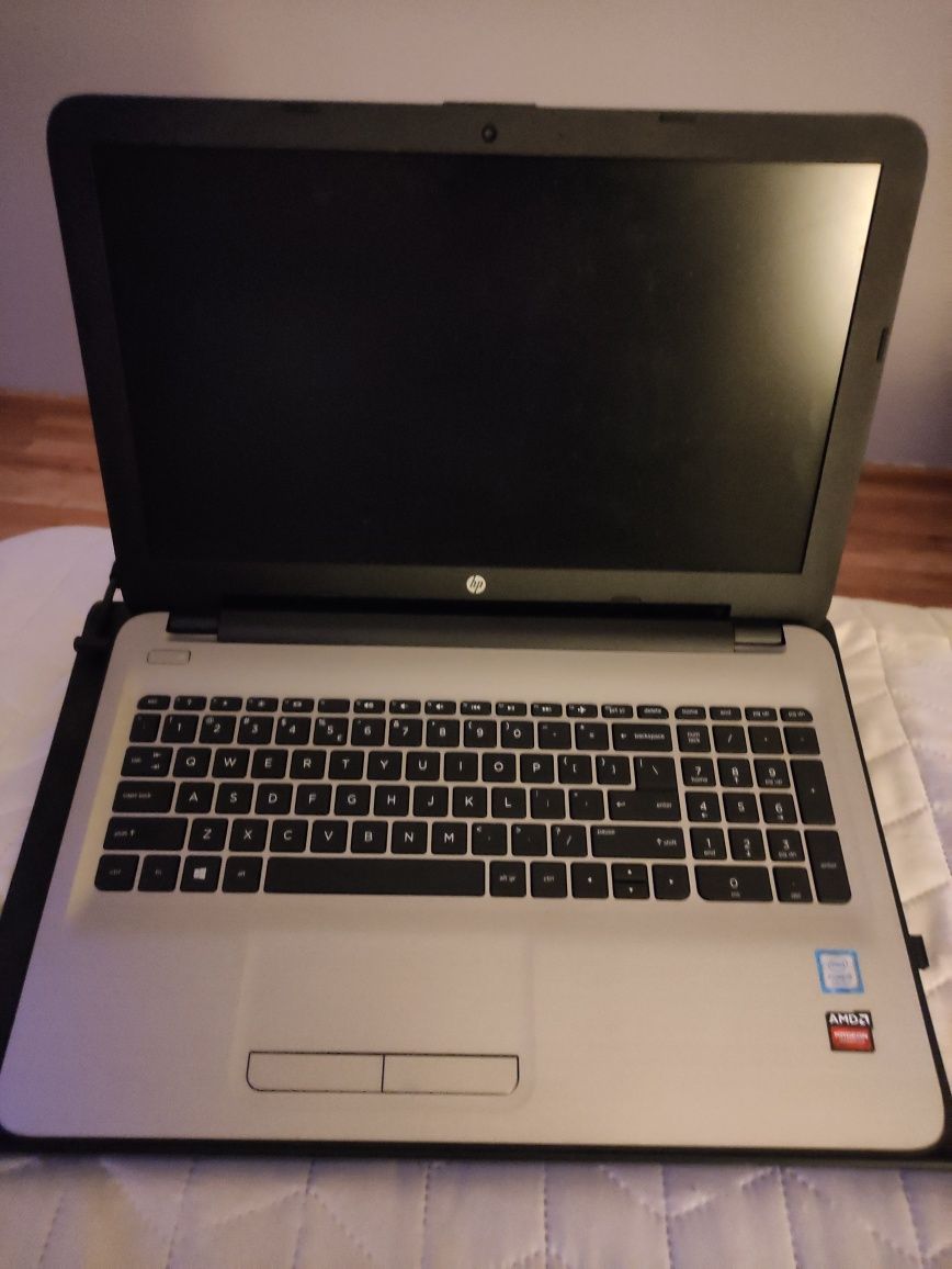 HP notebook 15-ay157nw