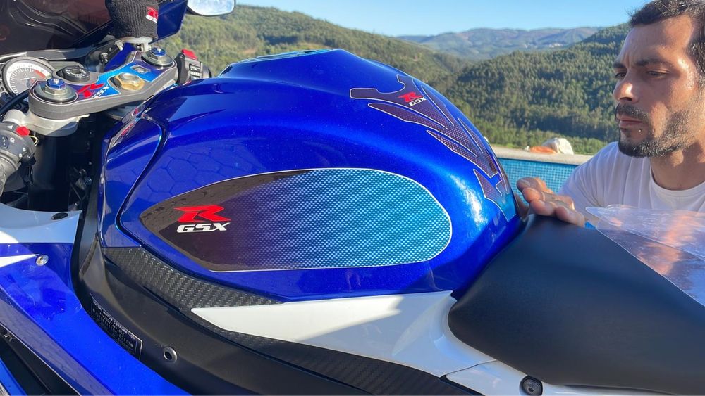 Suzuki GSXR 750***