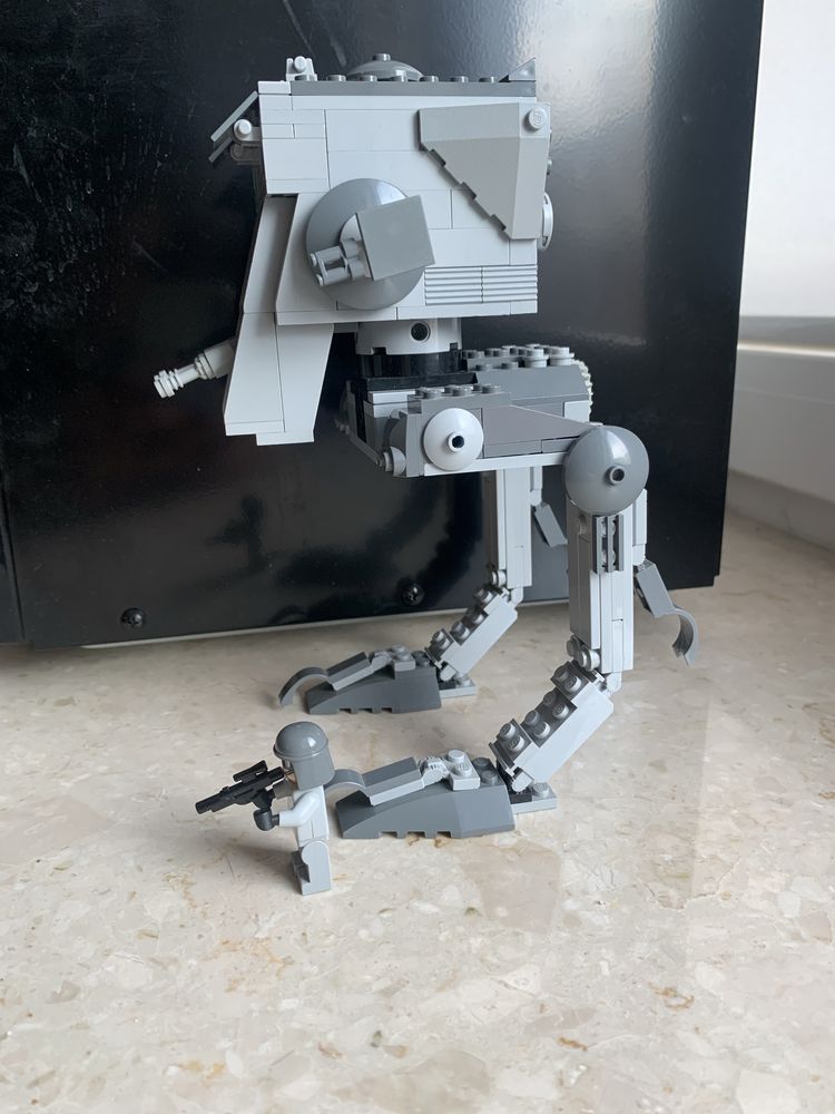 LEGO Star Wars 7657 AT-ST