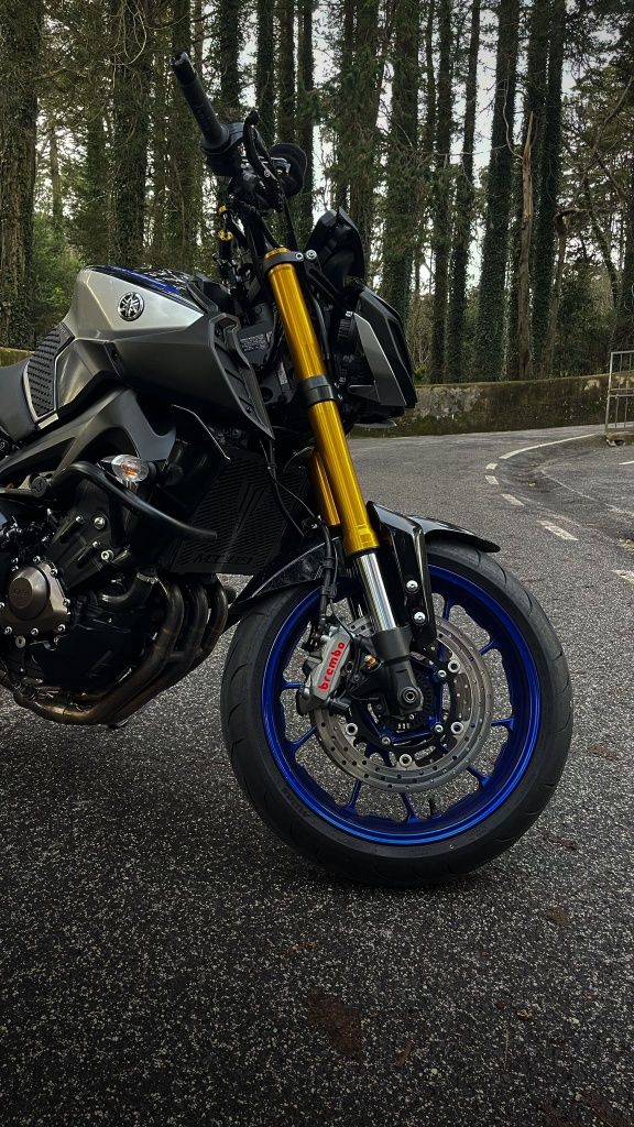 Yamaha MT 09 SP 2018 (Brembo) em excelente estado de conservação.