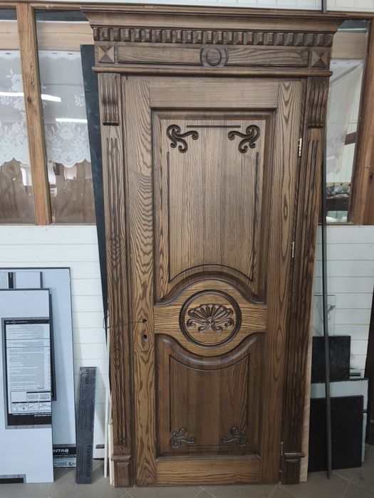 Продам двері з натурального дерева