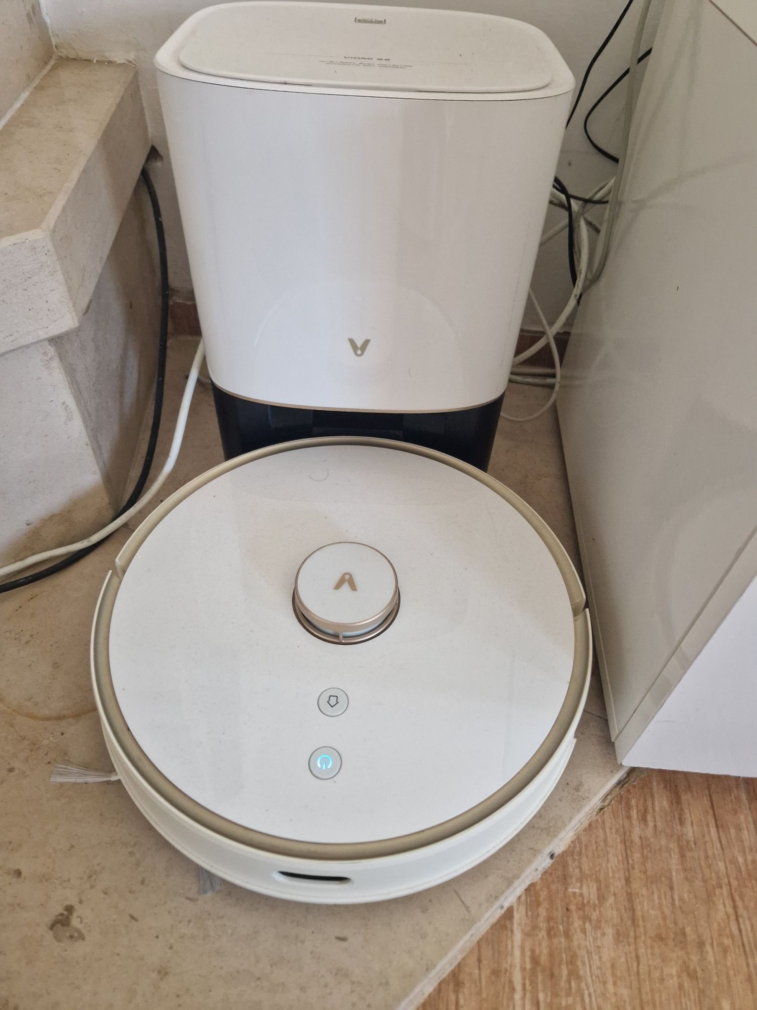 Viomi S9, precisa de pano de limpeza  e de saco pra lixo