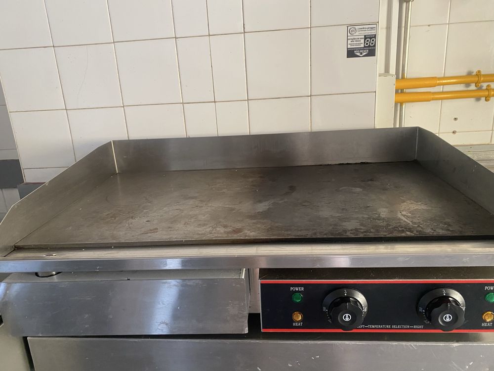 Equipamentos de pizza e sanduiches